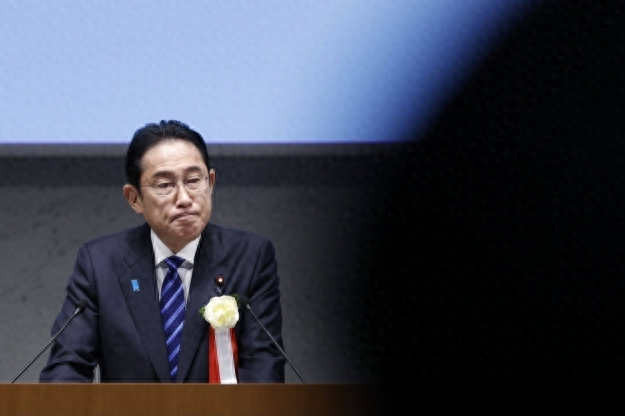 岸田文雄发表新年致辞，强调与他国外交，还提到“日本独有领导力”